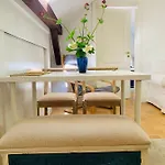 Apartmán Amidst Nature-riverdale, North Of Munich *